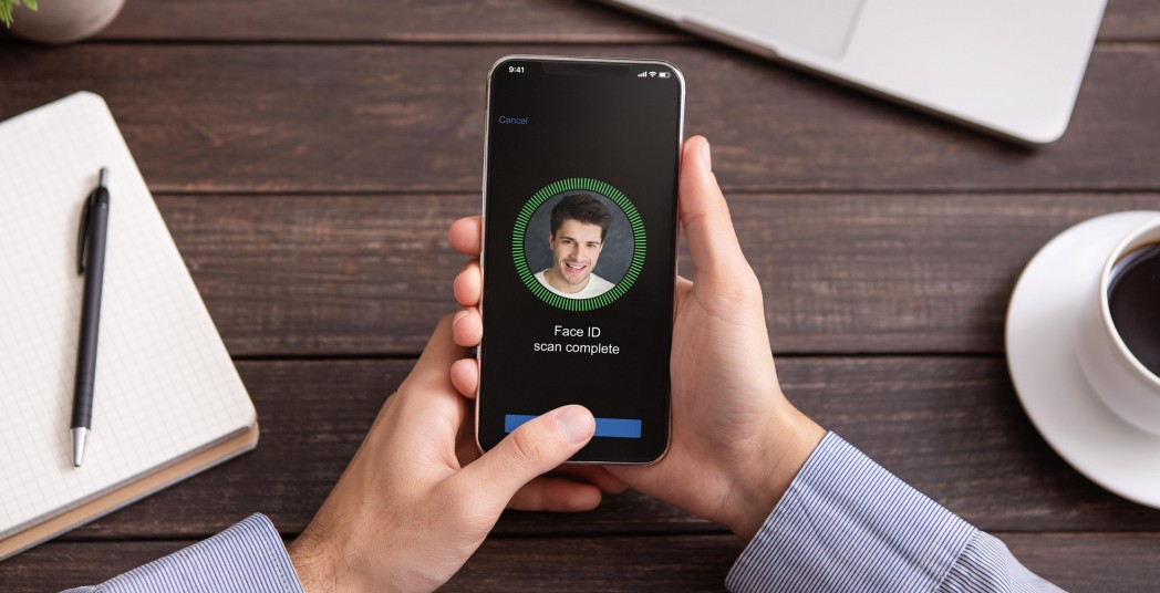 Apple Face ID scan